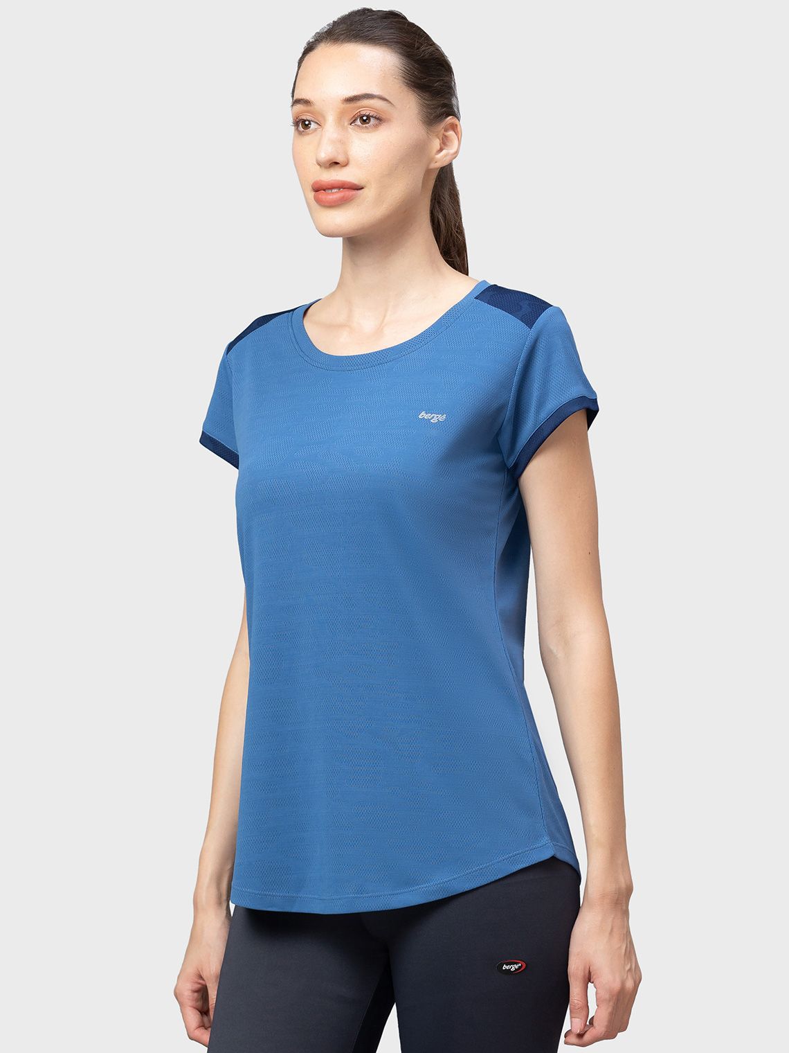 Women Round Neck Camo Slimfit T-shirt - Image 4