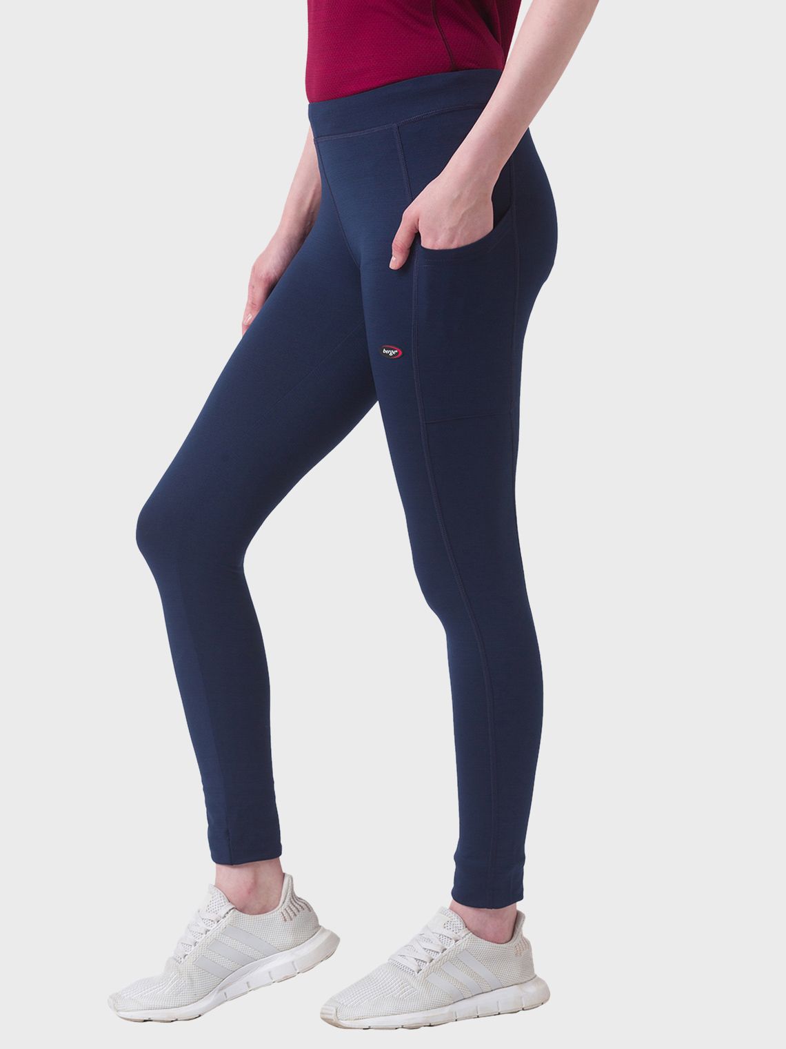 Women Solid Slimfit Active Tights - Image 3