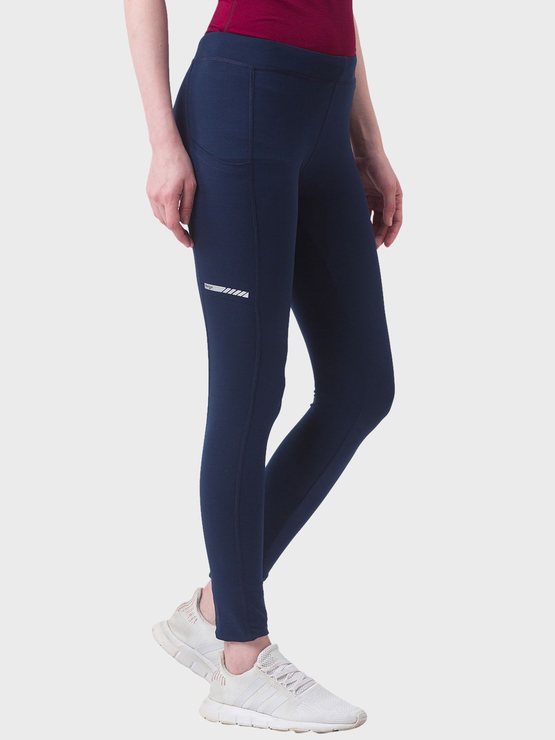 Women Solid Slimfit Active Tights - Image 4