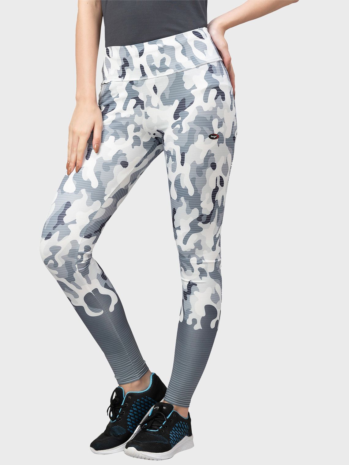 Women Slimfit Camo Tights - Image 3