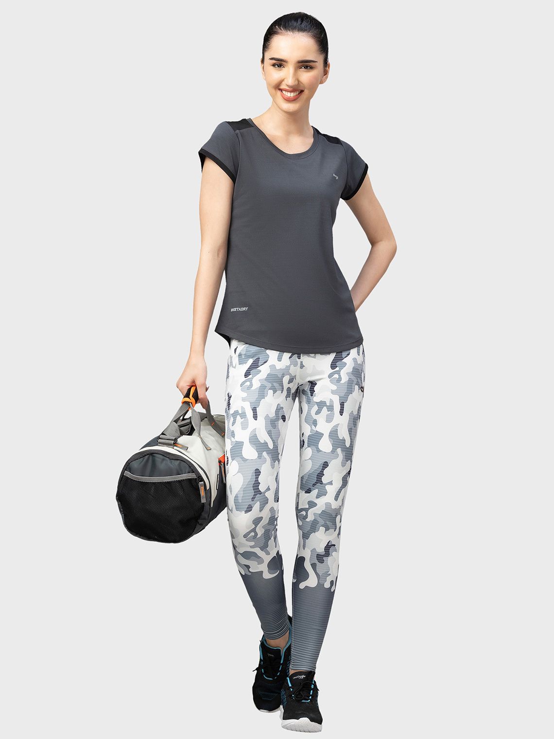 Women Slimfit Camo Tights - Image 5