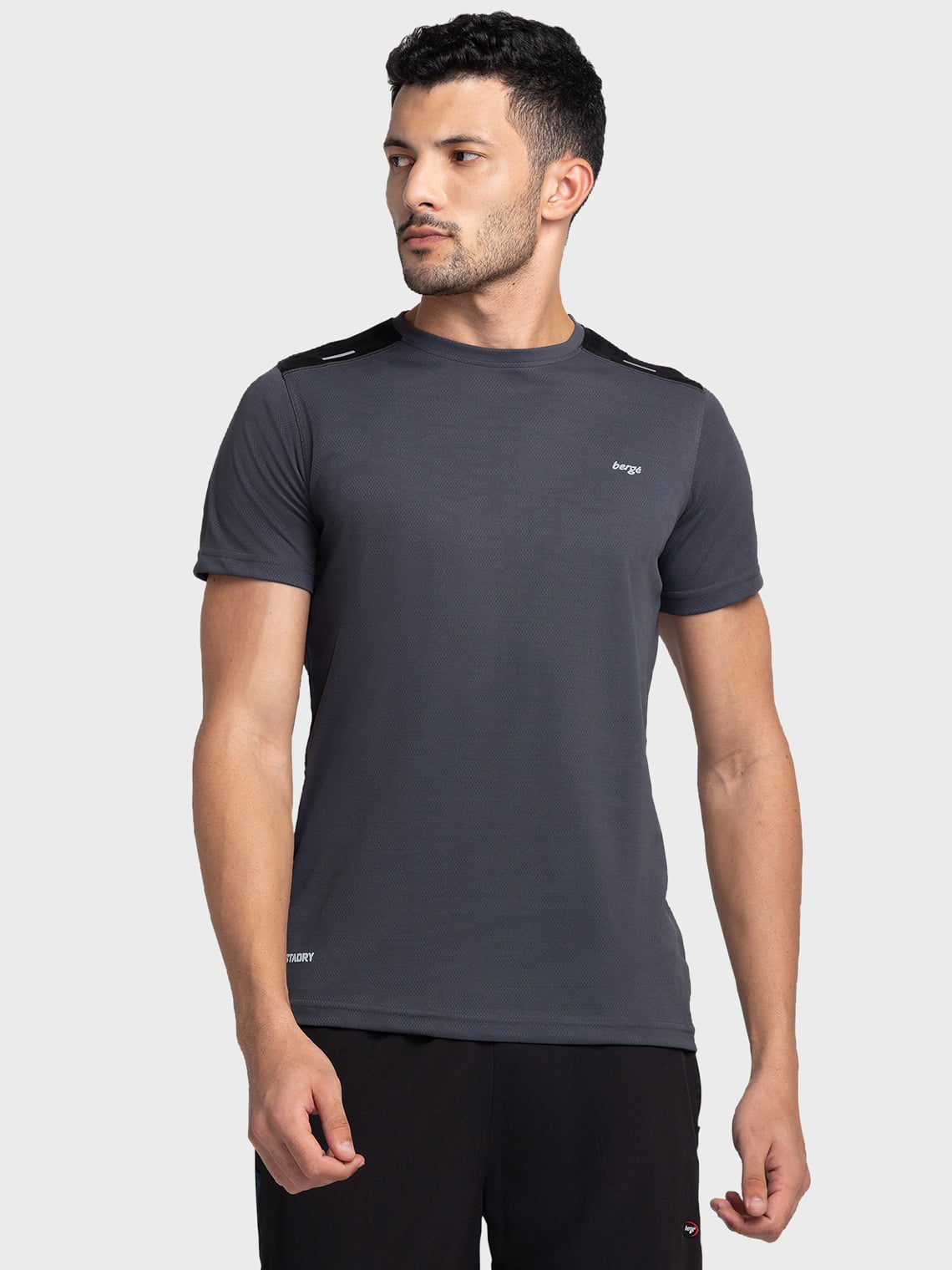 Men Round Neck Jacquard Camo T- shirt