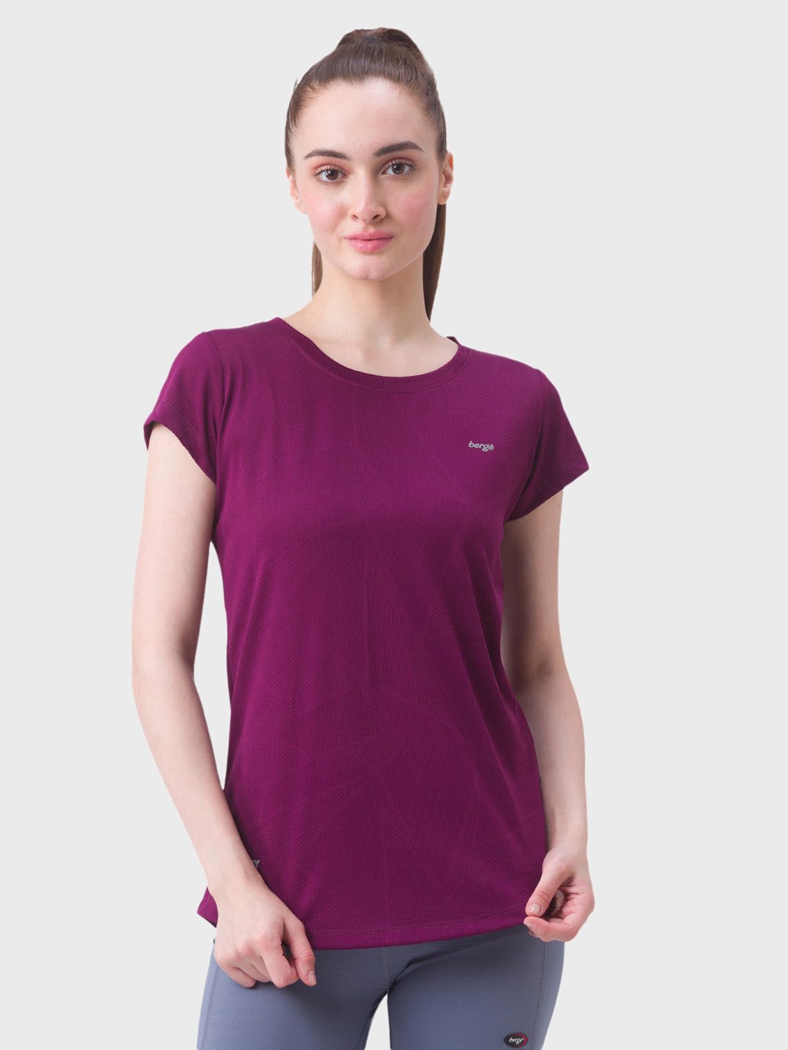 Women Self Design Round Neck Slim Fit T-shirt