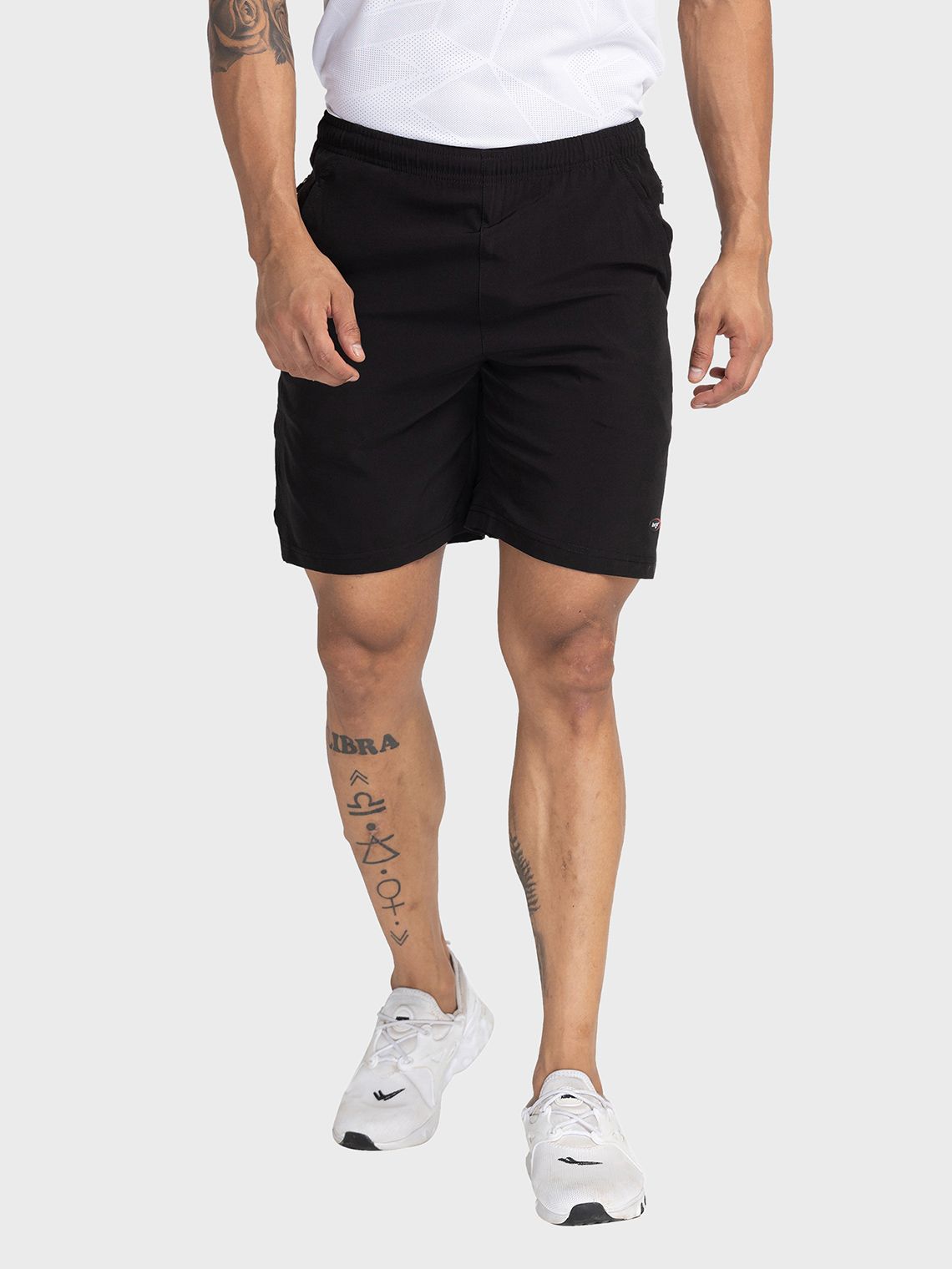 Men 4-Pocket Woven Shorts - Image 3