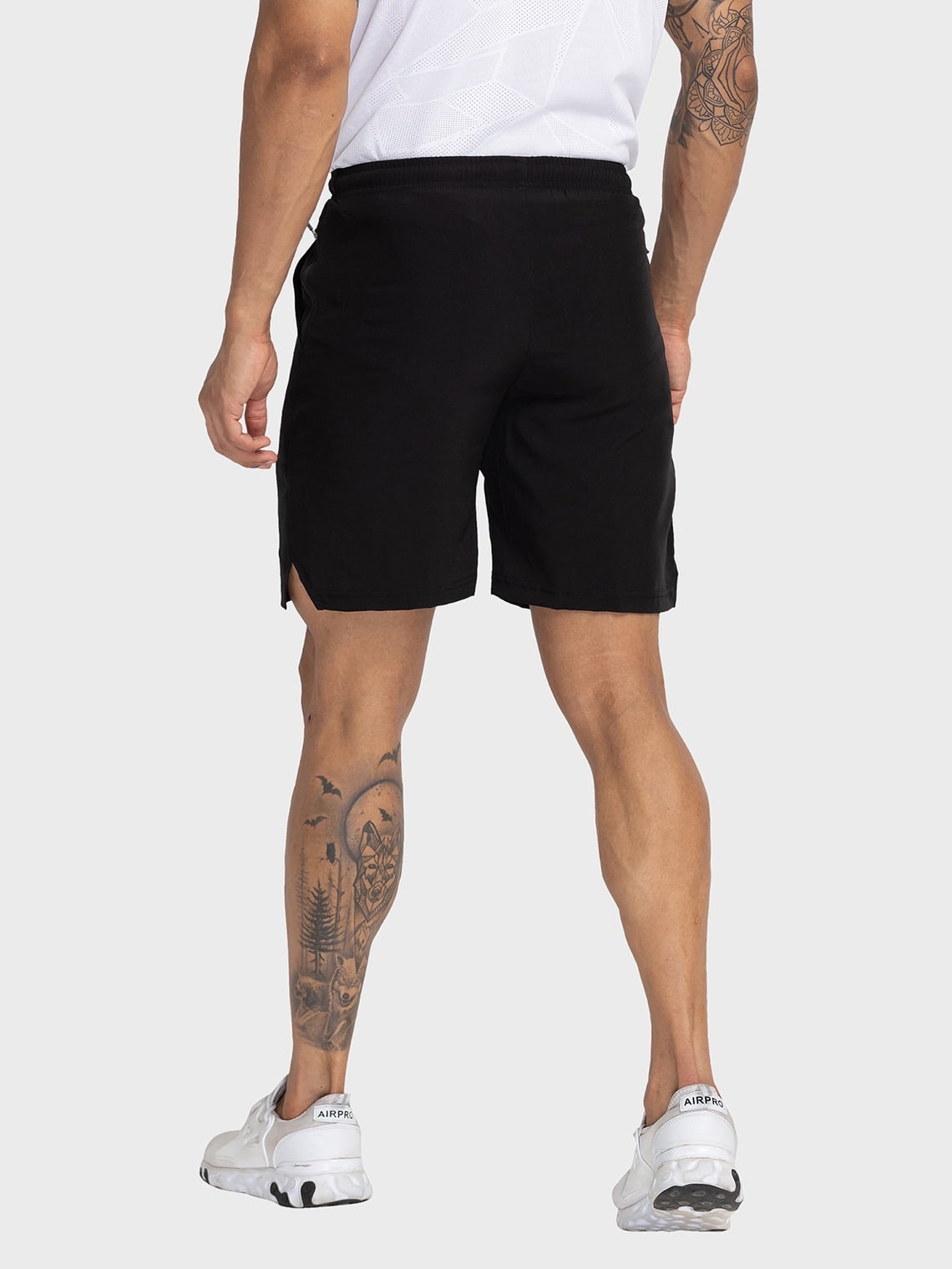 Men 4-Pocket Woven Shorts - Image 2