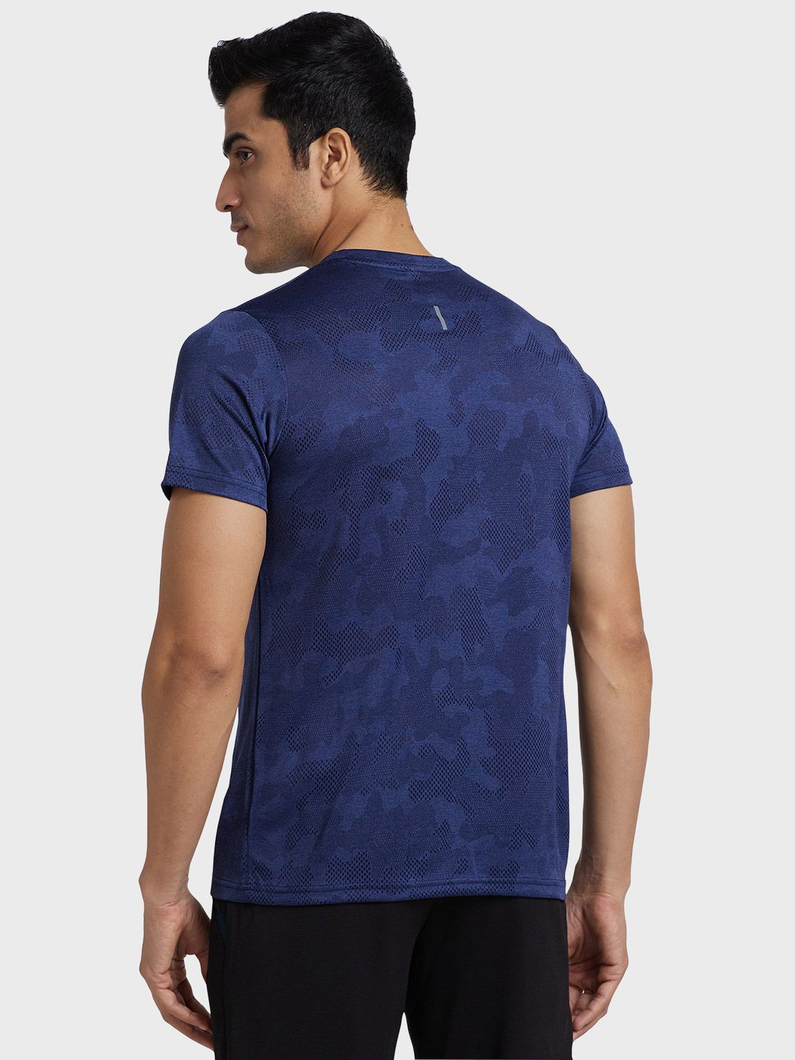 Men Jacquard Round Neck Camo T-shirt - Image 3