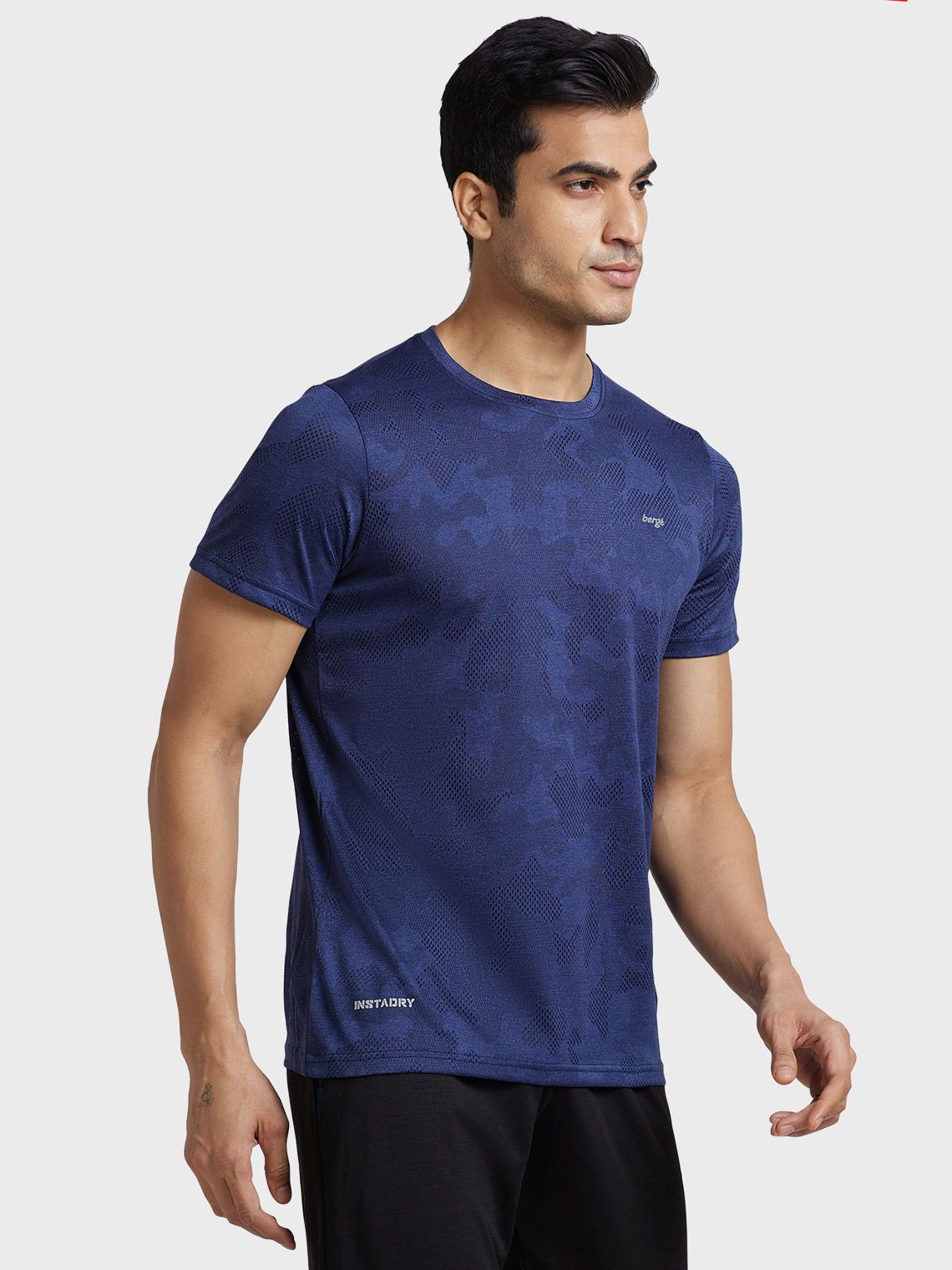 Men Jacquard Round Neck Camo T-shirt - Image 4